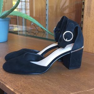 NWT Nine West low heels